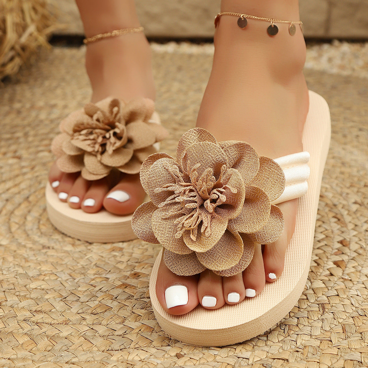Women's Fashion All-match Flower Flat Toe Flip-flops